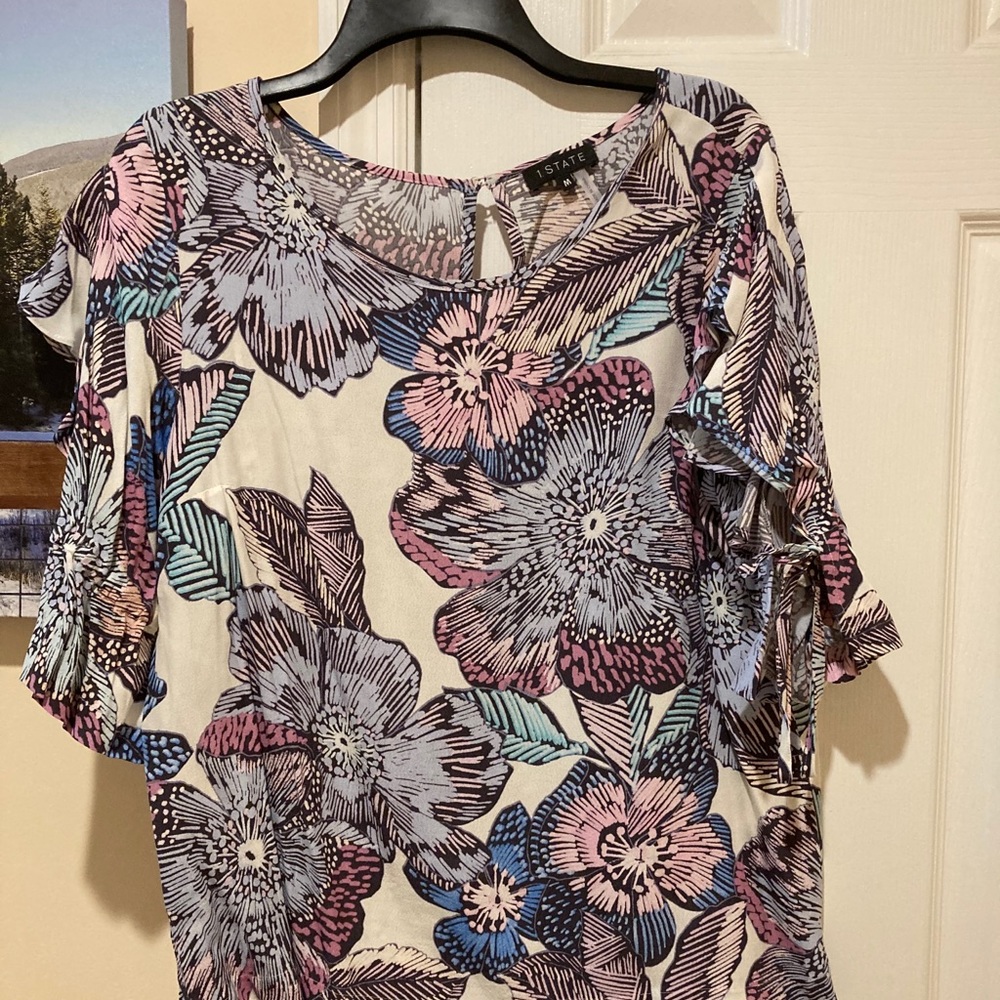 🌺1 State Ruffled Cold Shoulder Blouse🌺